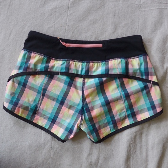 Lululemon Women 4 Speed Short Wee Wheezy Check - Picture 2 of 12